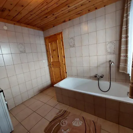 Muhlbauer Wald im Pinzgau